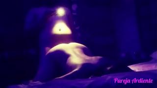 Порно тройничок двойное проникновение