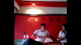 Ебут в попу на улице